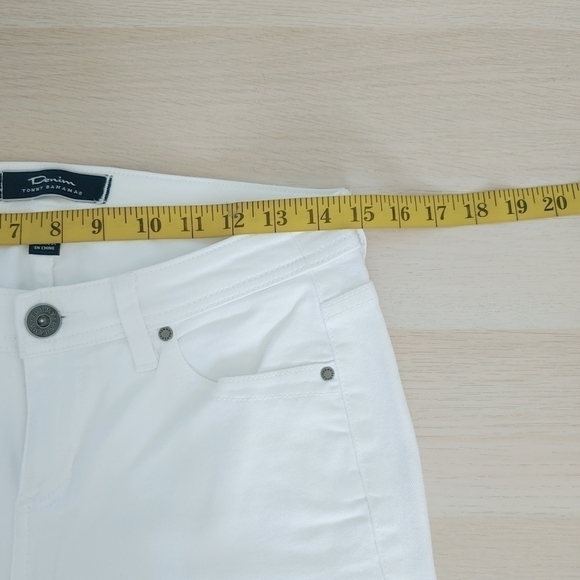 TOMMY BAHAMA White boyfriend slim cut low rise preppy jeans - Picture 6 of 13